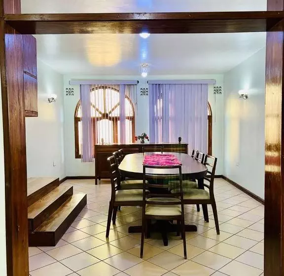 ベッドアンドブレックファースト Mahali Muzuri, Arusha