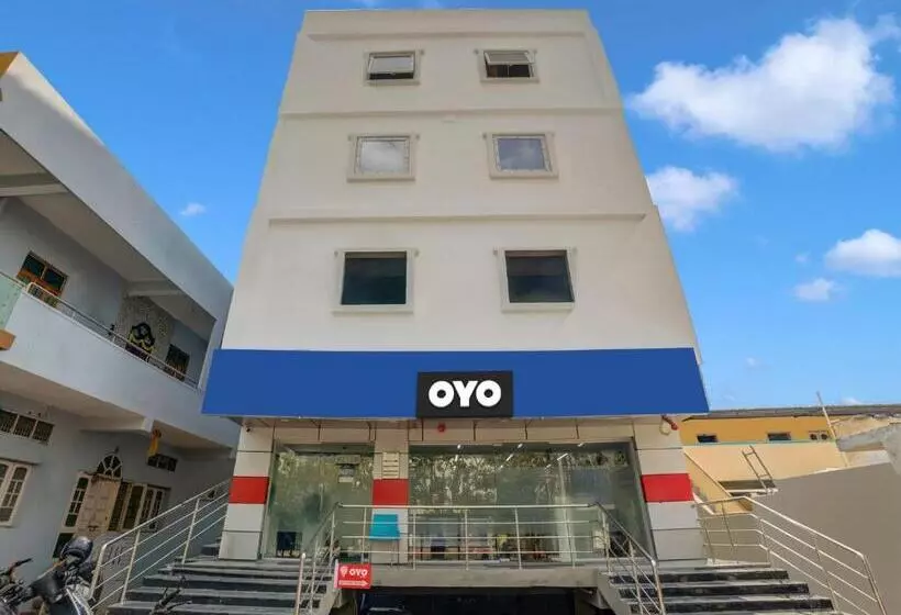 ホテル Oyo Flagship 81293  As Residency