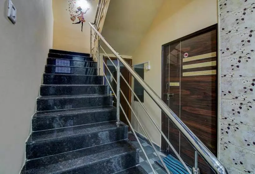 Hotelli Oyo Flagship 81306  Galaxy