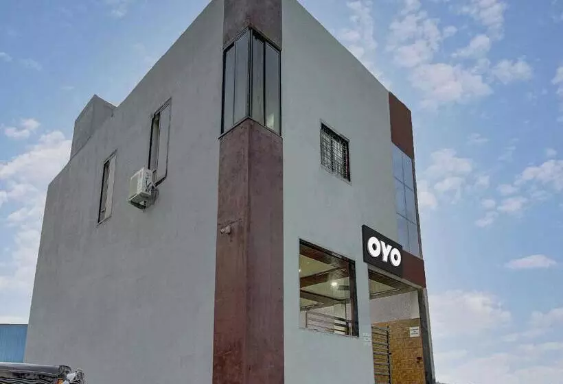 Hotelli Oyo Flagship 81306  Galaxy