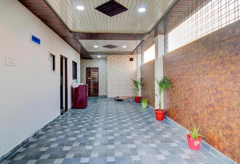 Hotel Oyo Flagship 81306  Galaxy