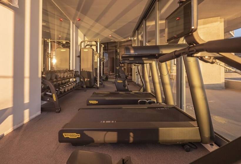 هتل Sea Star Budva