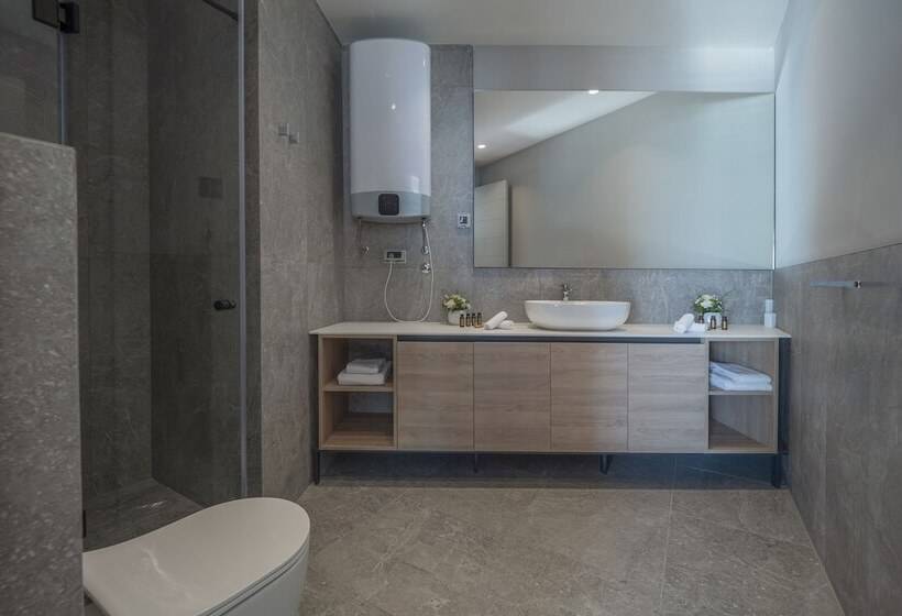 هتل Sea Star Budva