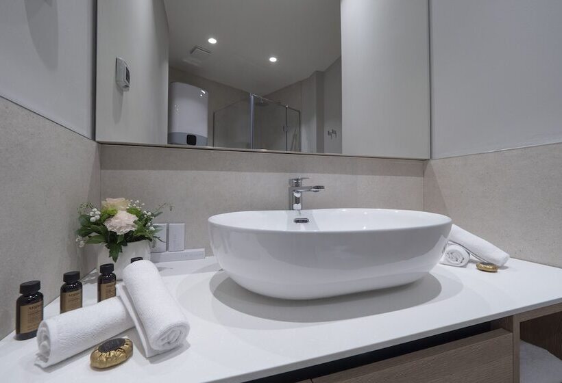 هتل Sea Star Budva