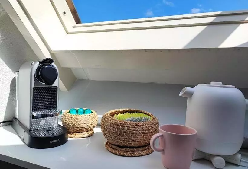 Majatalo Guesthouse At The Amstel River With 2br 2ba And Garden