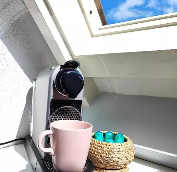 Majatalo Guesthouse At The Amstel River With 2br 2ba And Garden