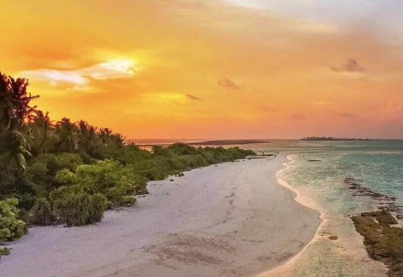 پانسیون Oasis Village Fenfushi, Maldives