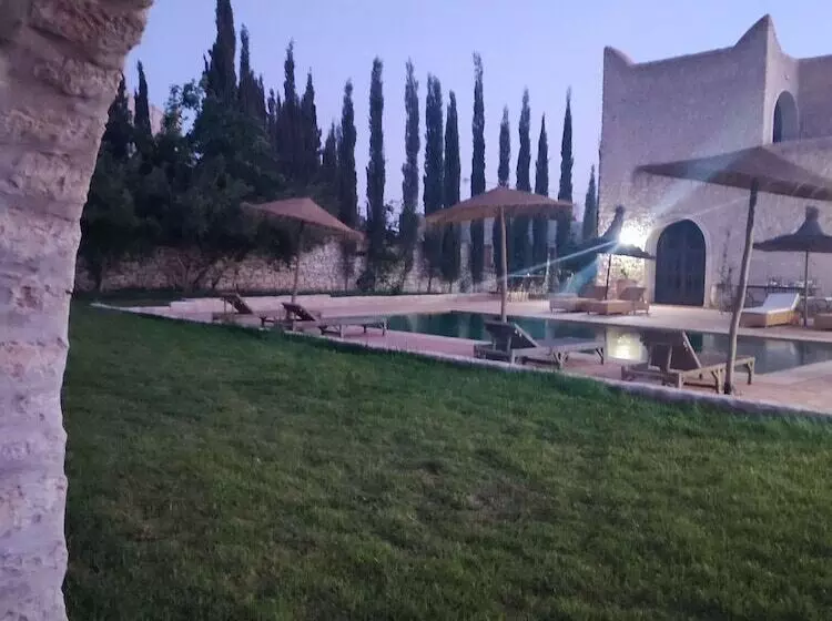 Majatalo Riad Bini Ddik