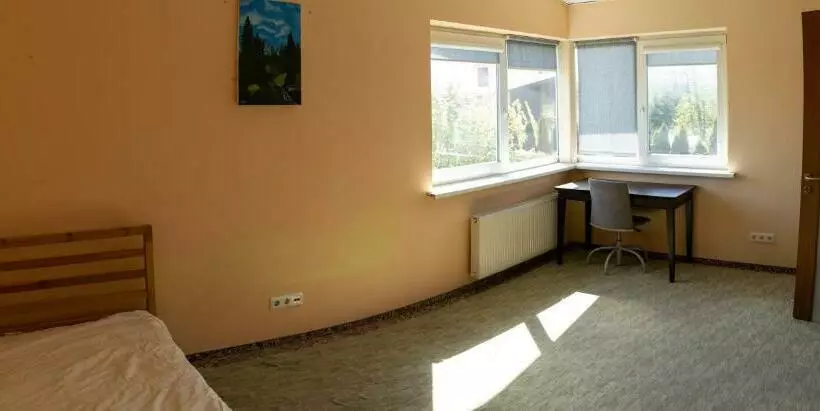 پانسیون Romainiai Guest House