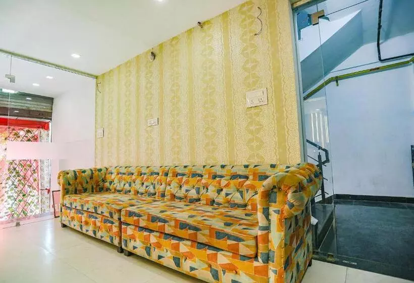 Fabhotel Cosmos