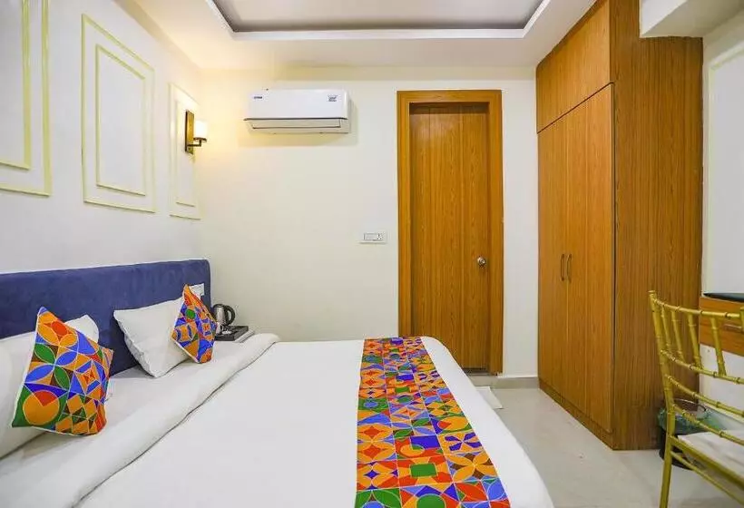 Fabhotel Cosmos