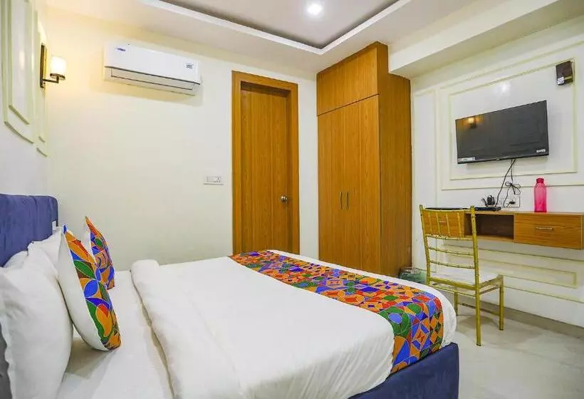 Fabhotel Cosmos
