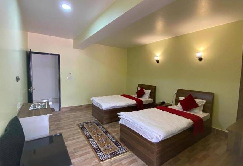 Hotel Lingmoo Residency