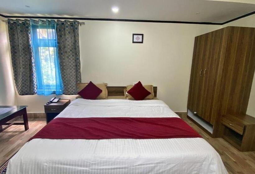 Hotel Lingmoo Residency