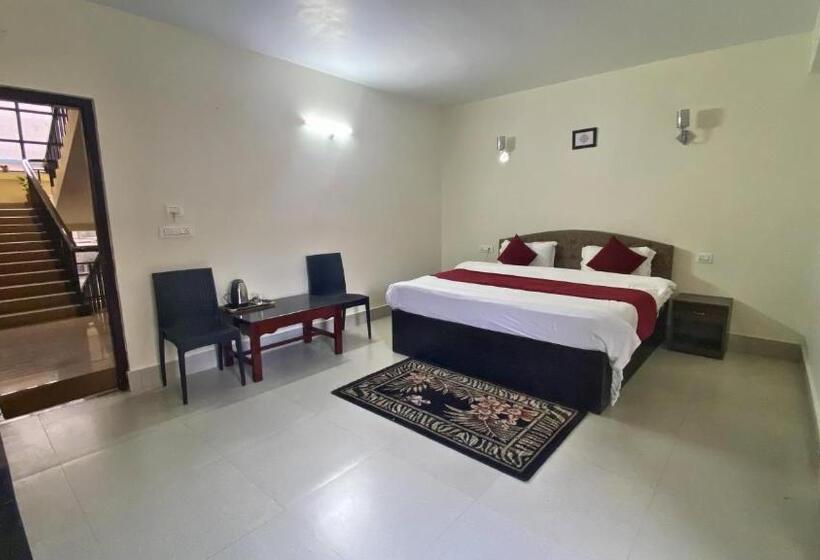 Hotel Lingmoo Residency