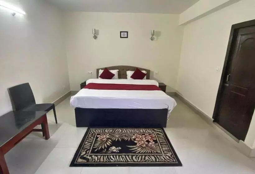 ホテル Lingmoo Residency