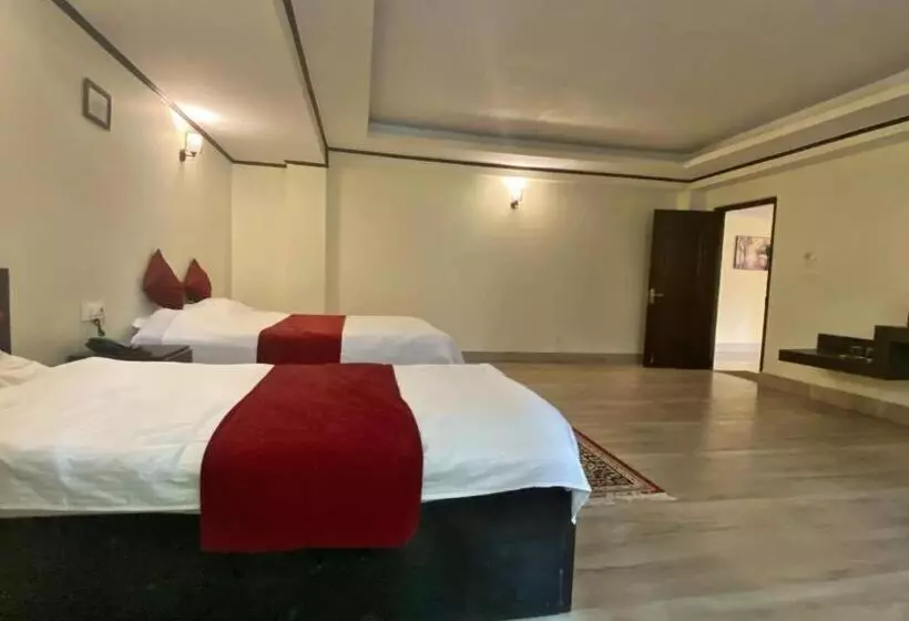 ホテル Lingmoo Residency