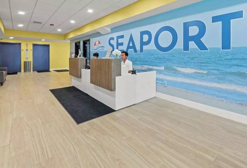 Hotelli Seaport Suites