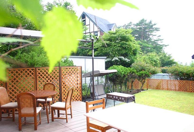 ペンション 山中湖リゾートハウスⅱ