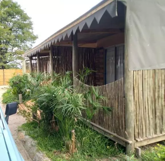 پانسیون Kadavu Accommodations