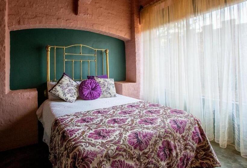 Bed & Breakfast Equeen Inn At Castle Da Angelo