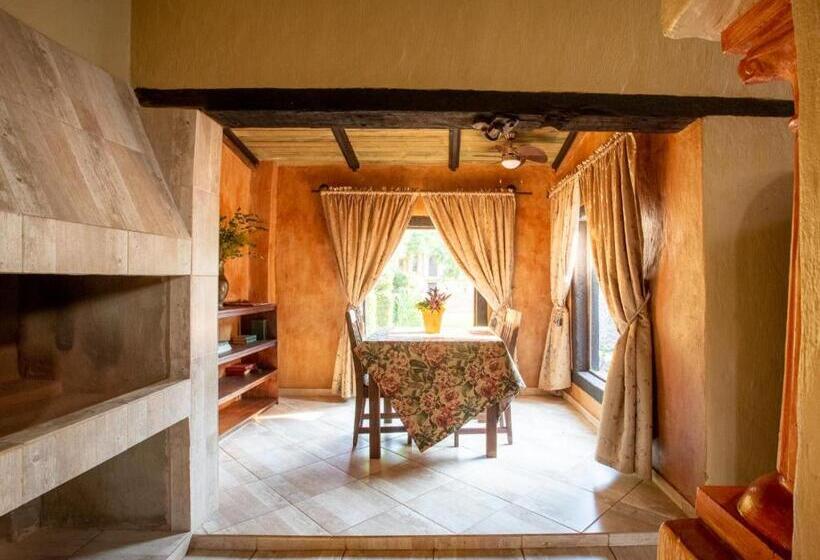 Bed & Breakfast Equeen Inn At Castle Da Angelo