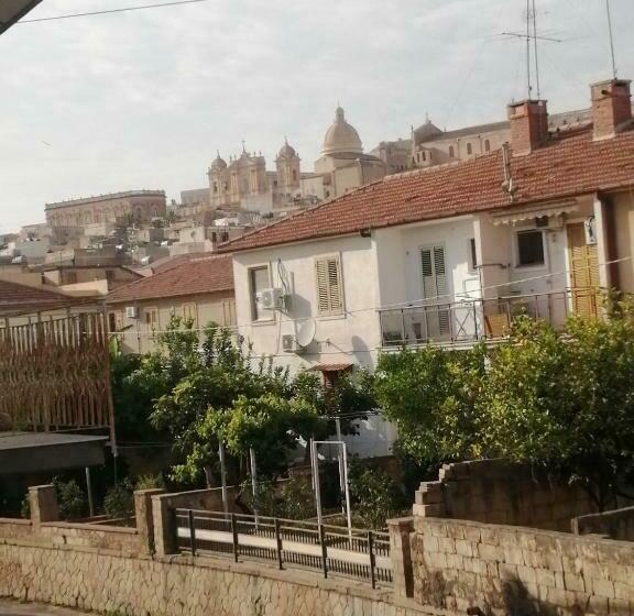 Bed and Breakfast Bb La Fenice Noto