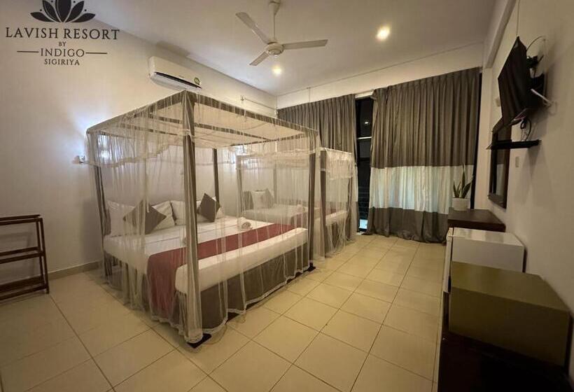 בית מלון כפרי Lavish Resort By Indigo