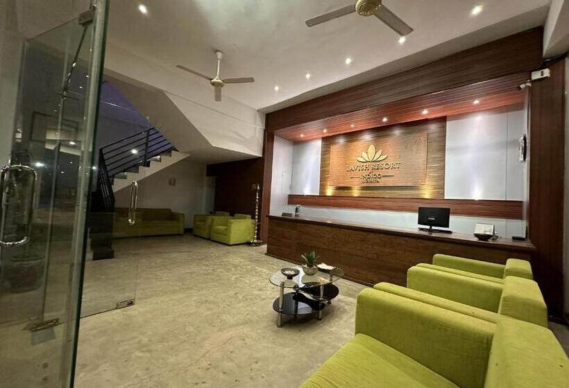 בית מלון כפרי Lavish Resort By Indigo