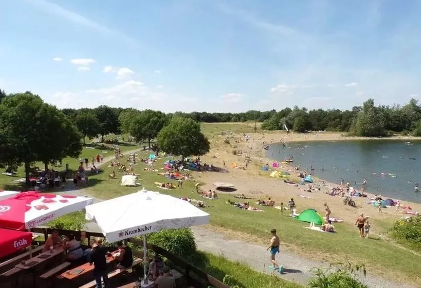 ホテル Rheinländer See