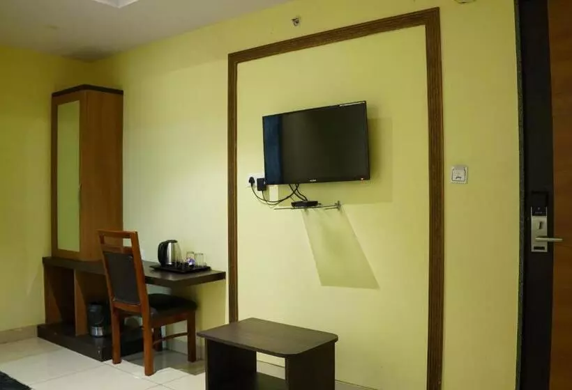 Hotelli Sri Brundavan Grand Inn