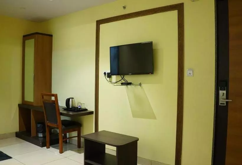 Hotelli Sri Brundavan Grand Inn