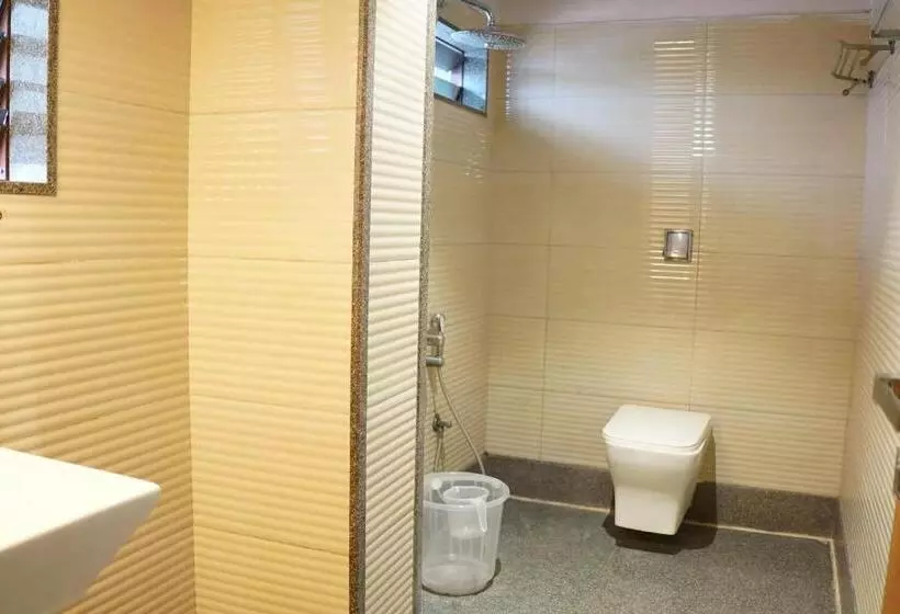 Hotelli Sri Brundavan Grand Inn