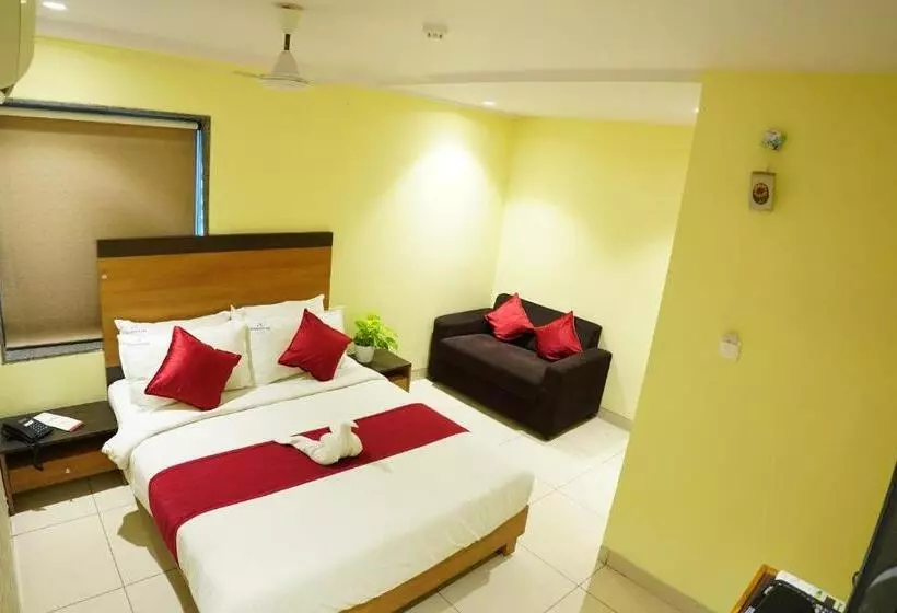 Hotelli Sri Brundavan Grand Inn