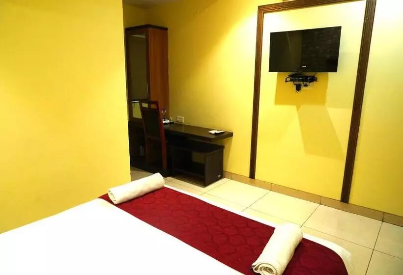 Hotelli Sri Brundavan Grand Inn