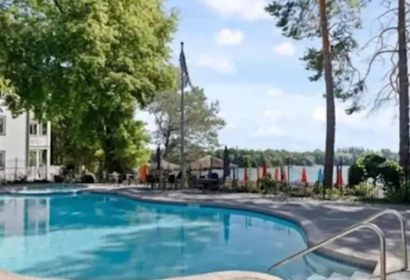 Victorian Inn Elkhart Lake