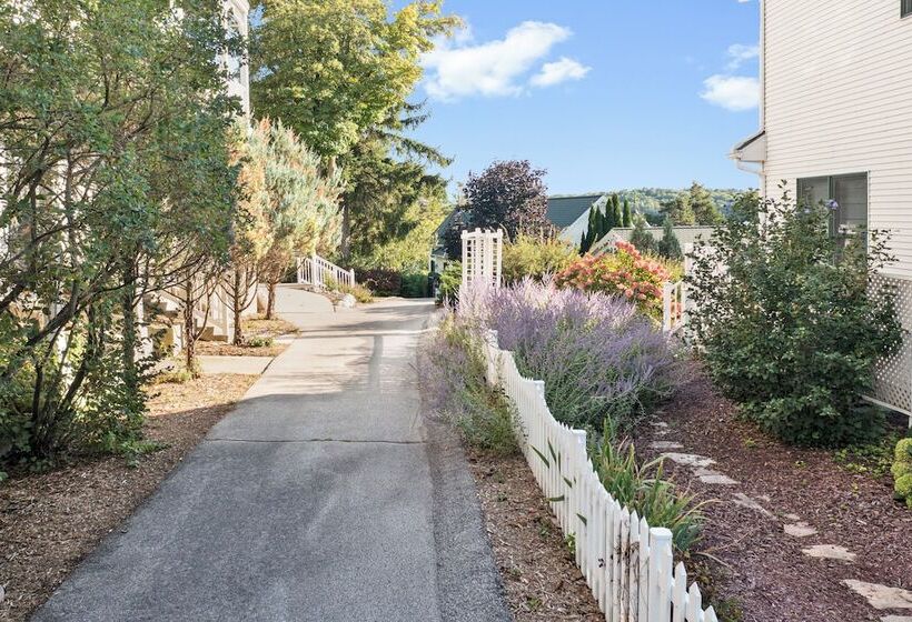 Victorian Inn Elkhart Lake