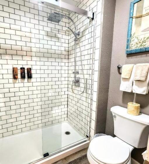 Victorian Inn Elkhart Lake