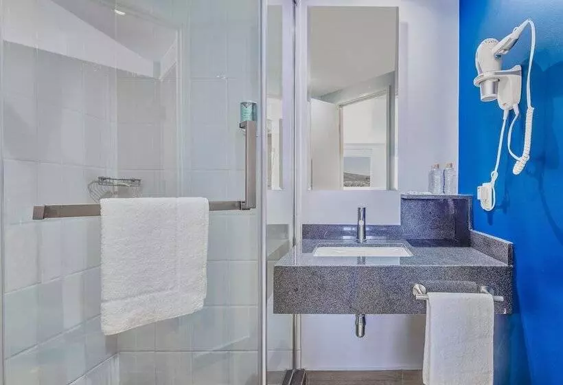 ホテル One Mazatlán