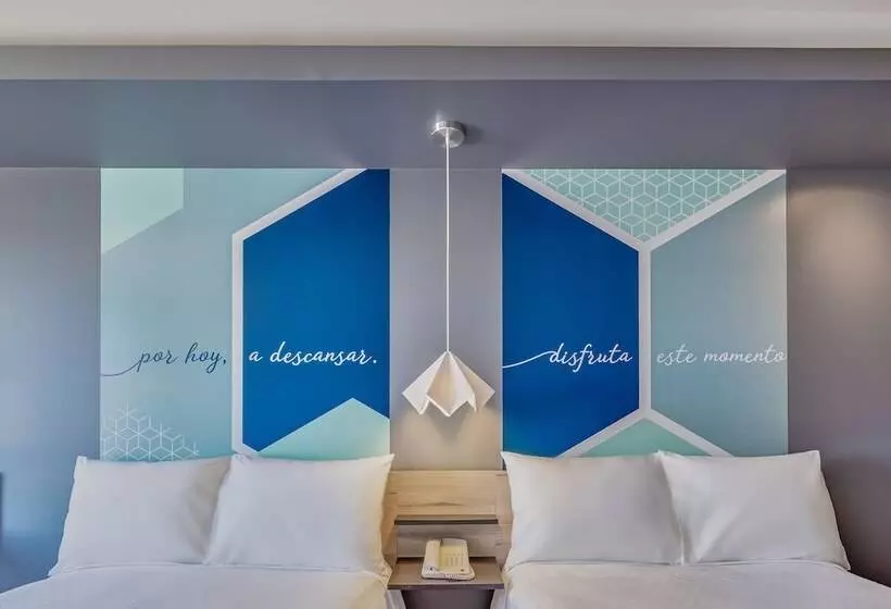 ホテル One Mazatlán