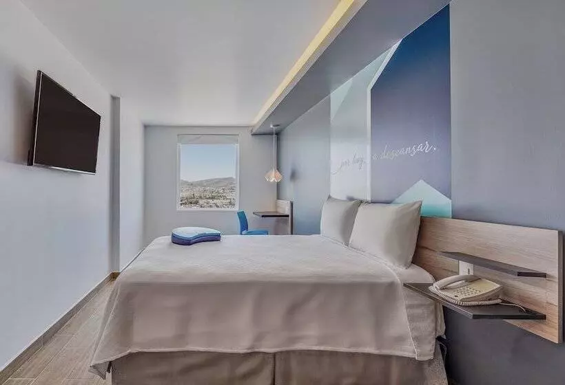 ホテル One Mazatlán