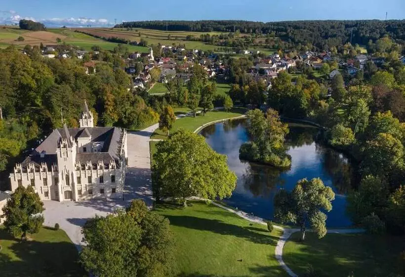 Hotelli Schloss Hernstein