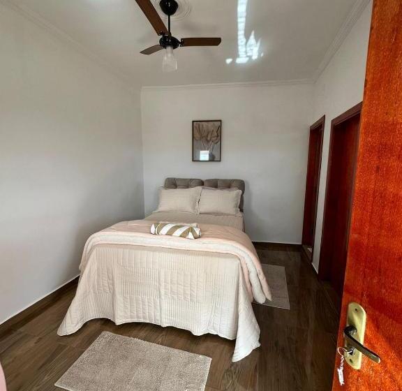 בית מלון כפרי Suítes 4 Estações