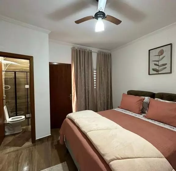 ホテル Suítes 4 Estações