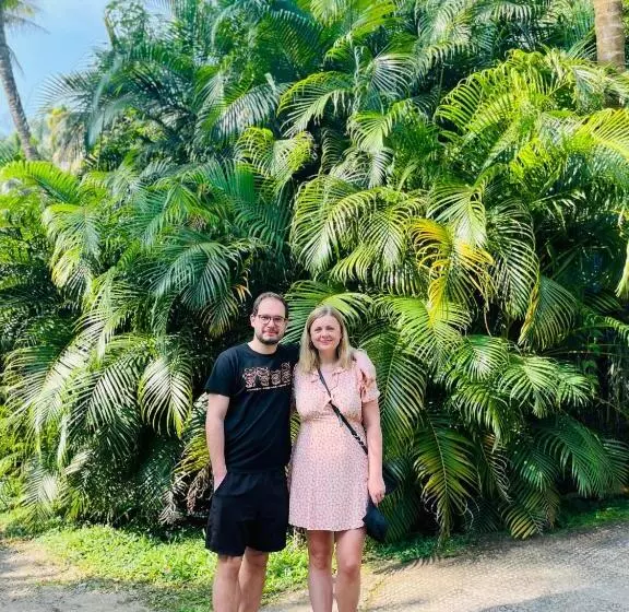 Majatalo Fab   Bamboo Hut With Open Shower