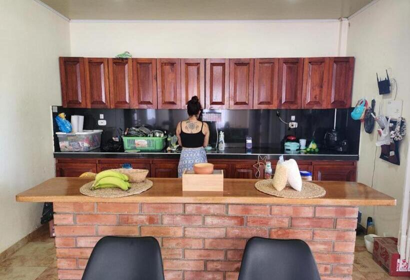 Пансион Hostel Yetawa