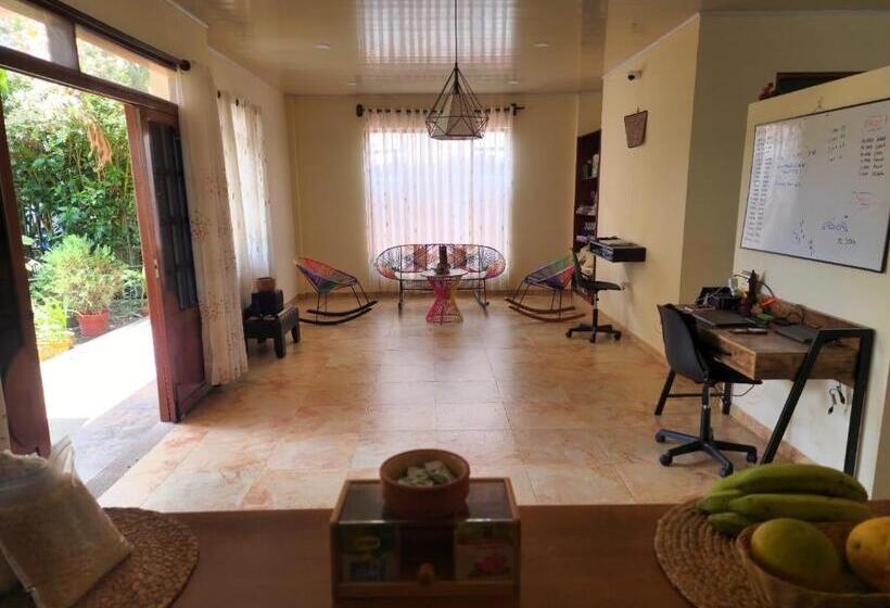 Пансион Hostel Yetawa