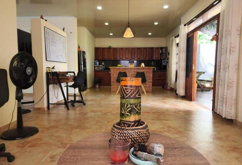 Пансион Hostel Yetawa