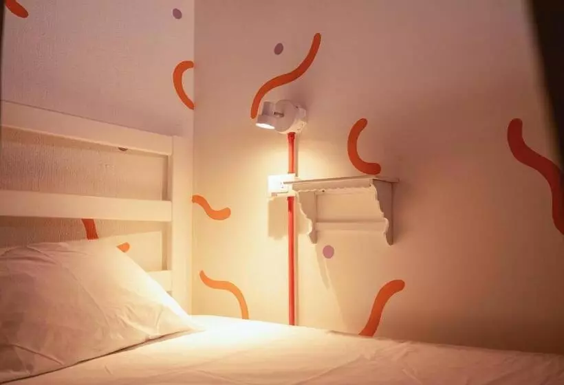 پانسیون Macarena Hostel