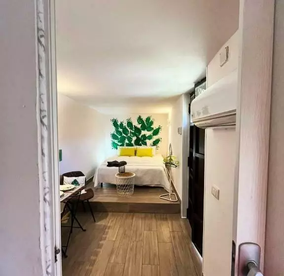 ユースホステル Suite In Garden